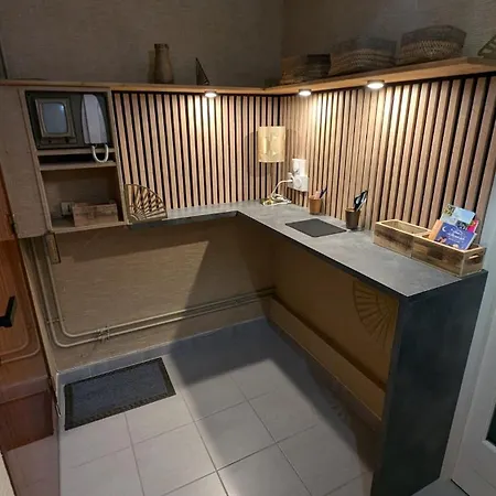 Studio, Sea View * 鲁瓦扬